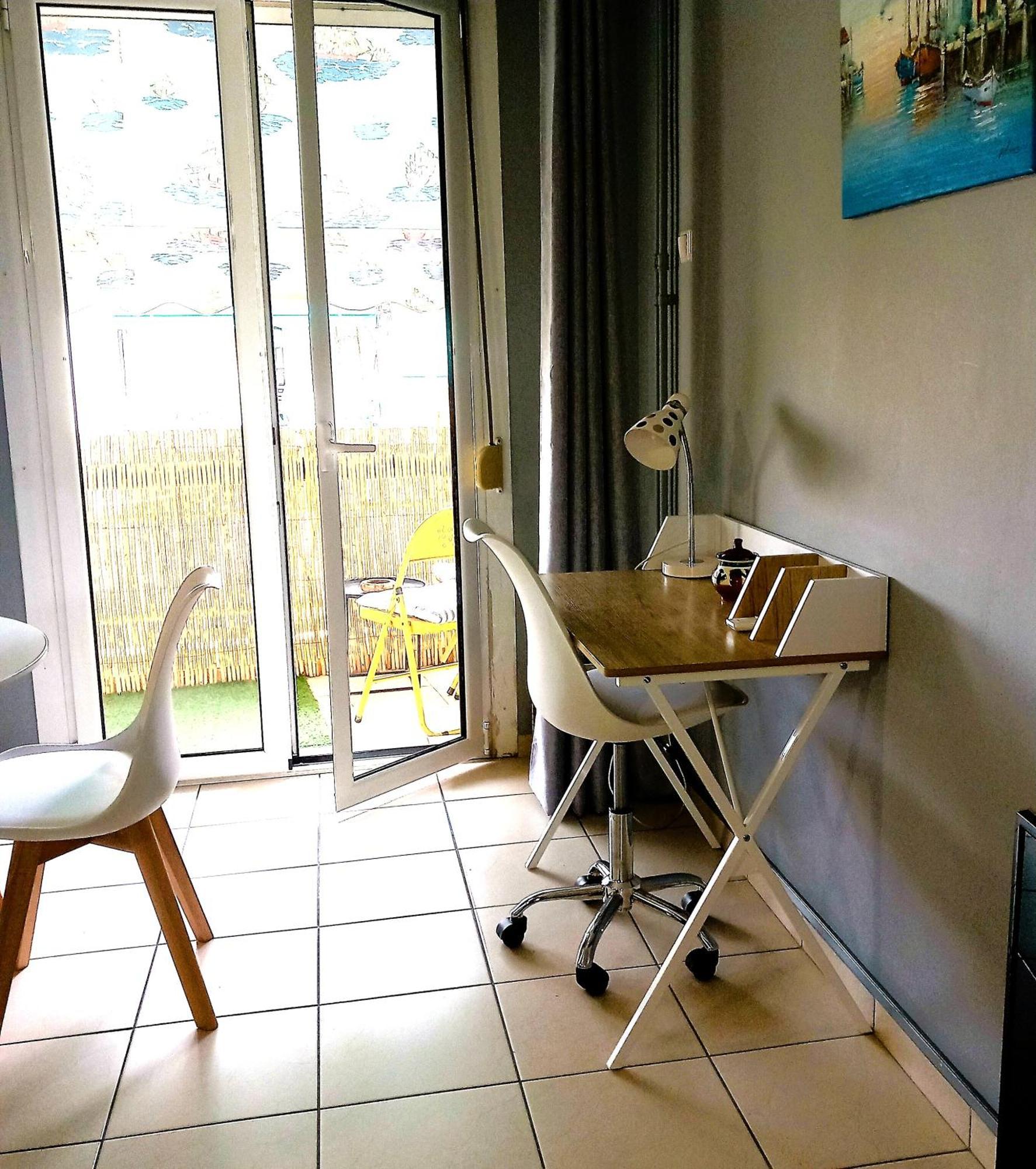 Beautiful Apartment In Koukaki! Атина Екстериор снимка